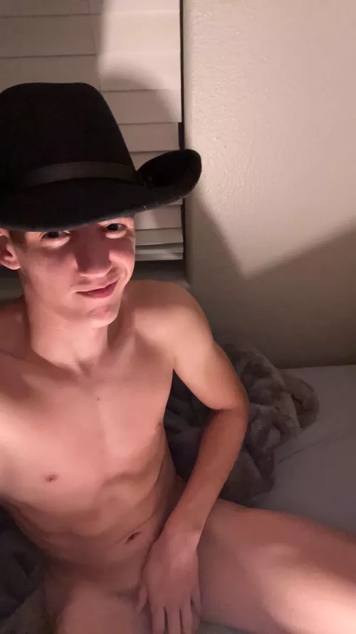 anyone wanna play RDR2 by binoteg457