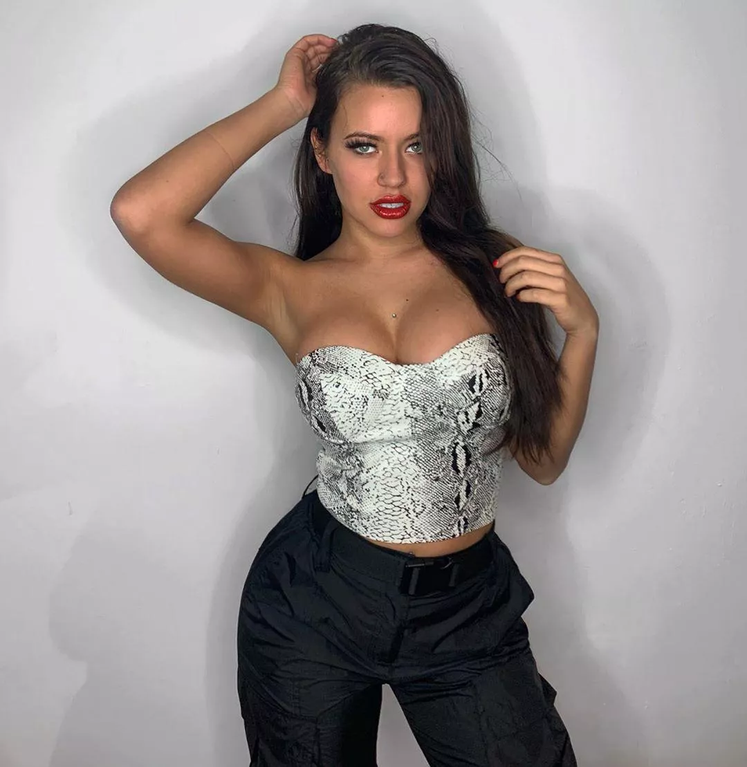 Busting out posted by LetsDoTheRave