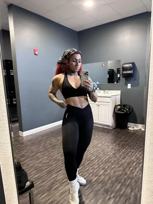 Can't skip a leg day today by Alexia_Richard