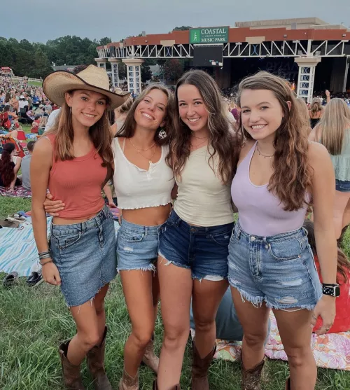 Concert Girls [4] by Substantial_Wing45