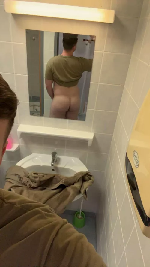 Couldn’t wait till I got home by nogas94