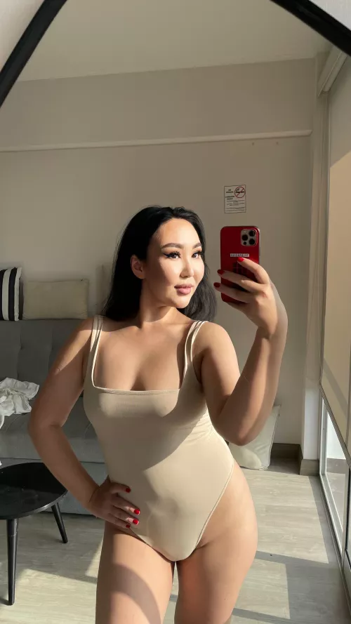 Do you think I look sexy? by Visible_Cold7473