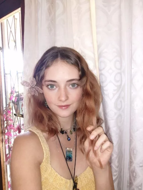 feel the air ticklin me, just lik you do me - fancy a touch? F18 by pleasurexloli6