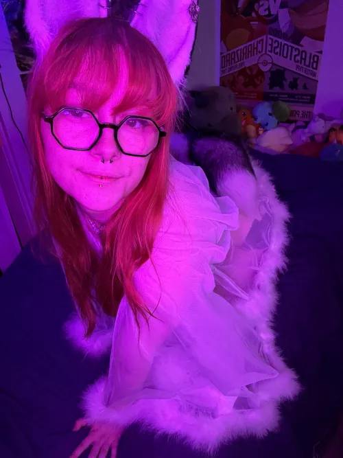 feeling cute asf by lainyybugg