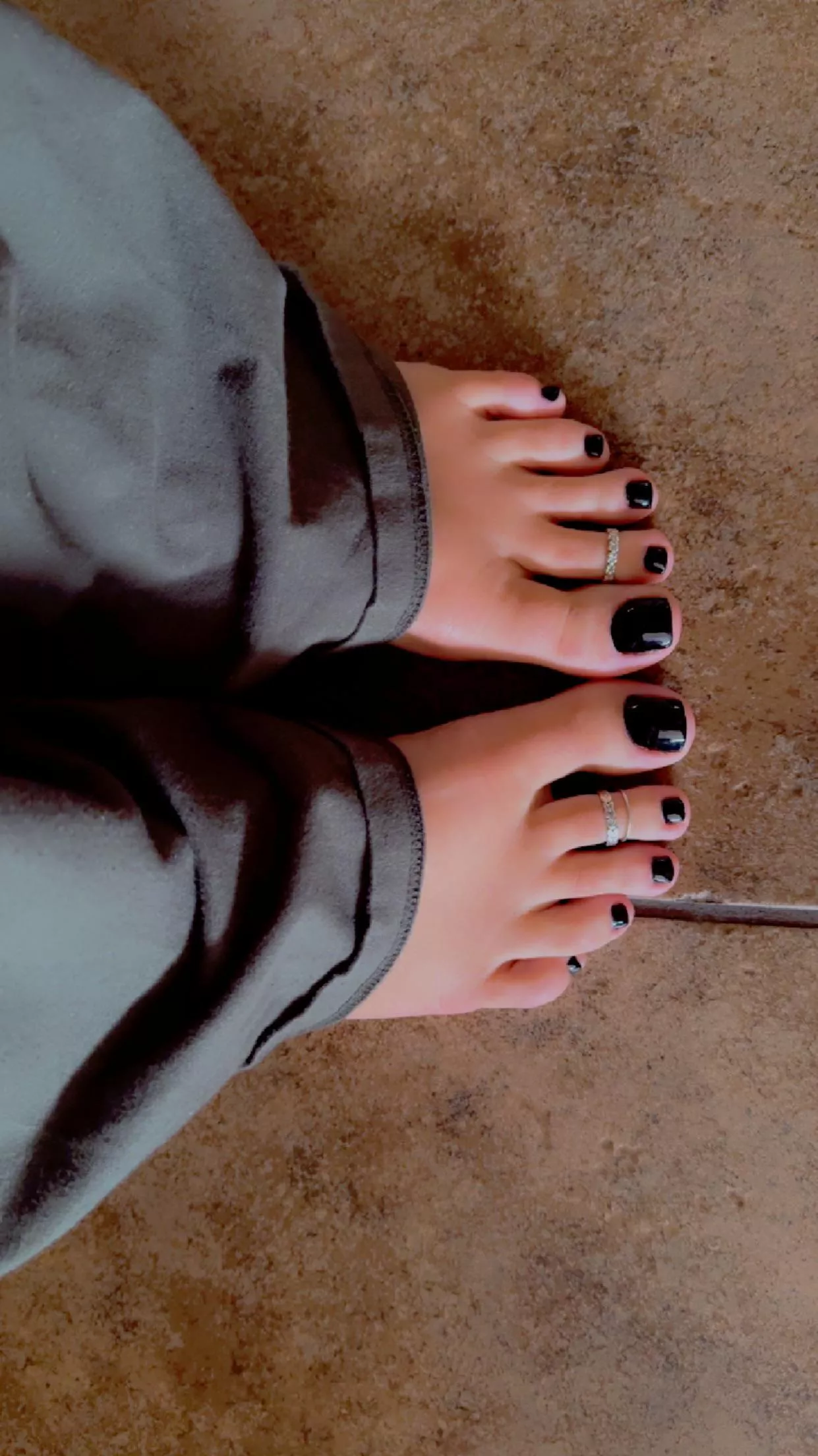 First time ever doing black... thoughts?🙈🖤 posted by brittanyloves08