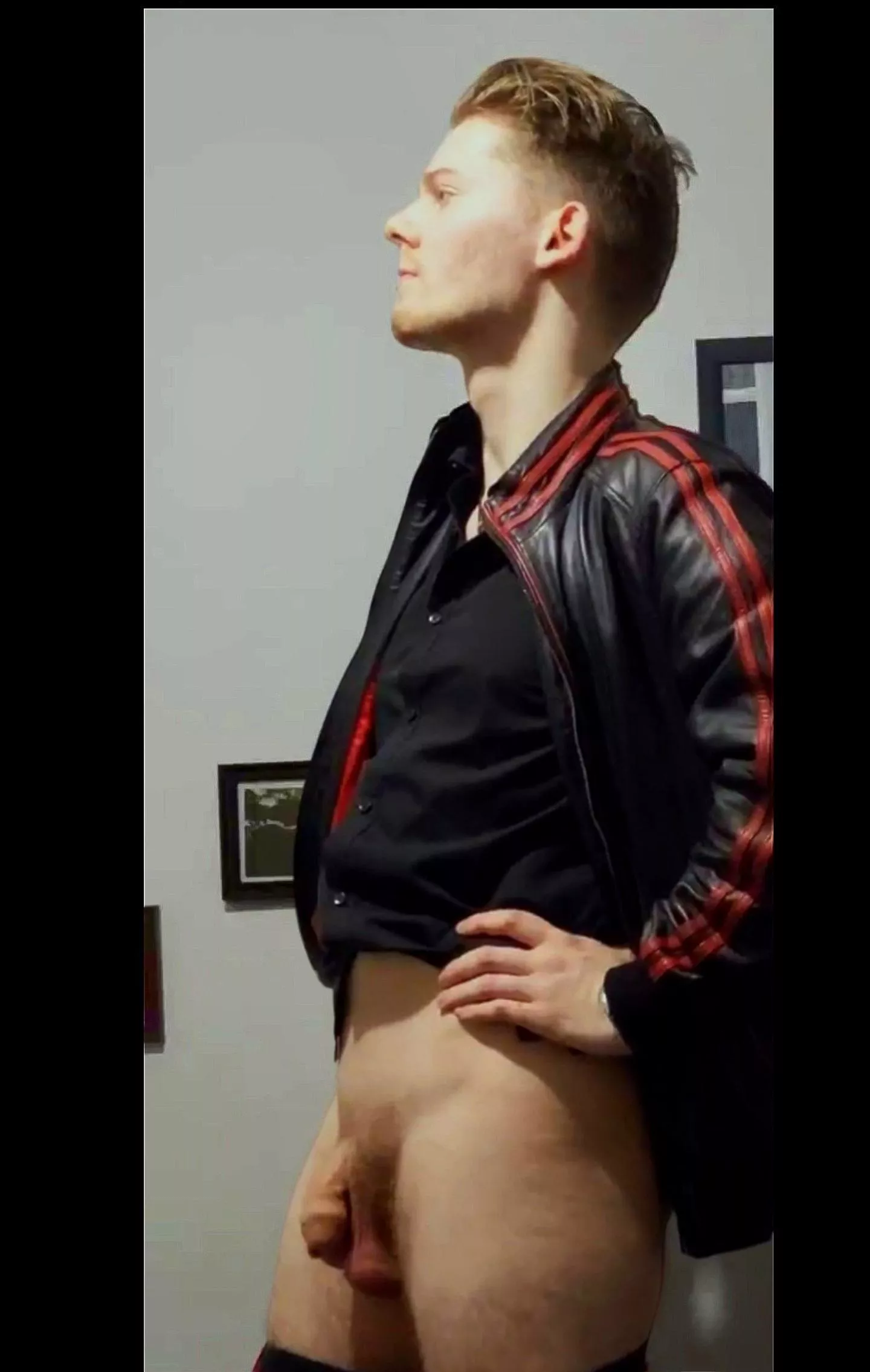 First time ever posting a nude, my mate took this photo of me to share. What'd you think? posted by Beneficial-Refuse-90