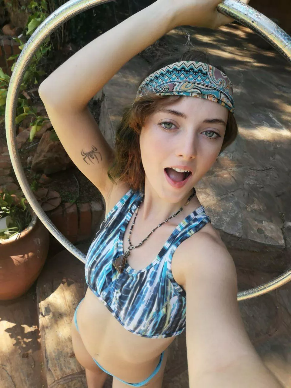 gettin ready to make this hula hoop twirl, who wants to watch me play ;) F18 posted by pleasurexloli6