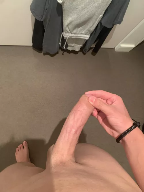 Girls i’ve been with have said i’m big is it true? by RyanalsoBryan