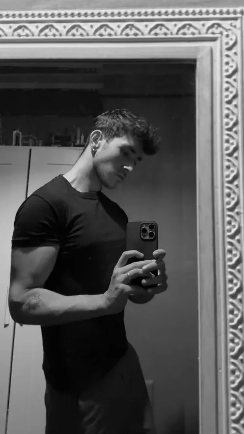 Happy Friday🥳 by kieranjbennett