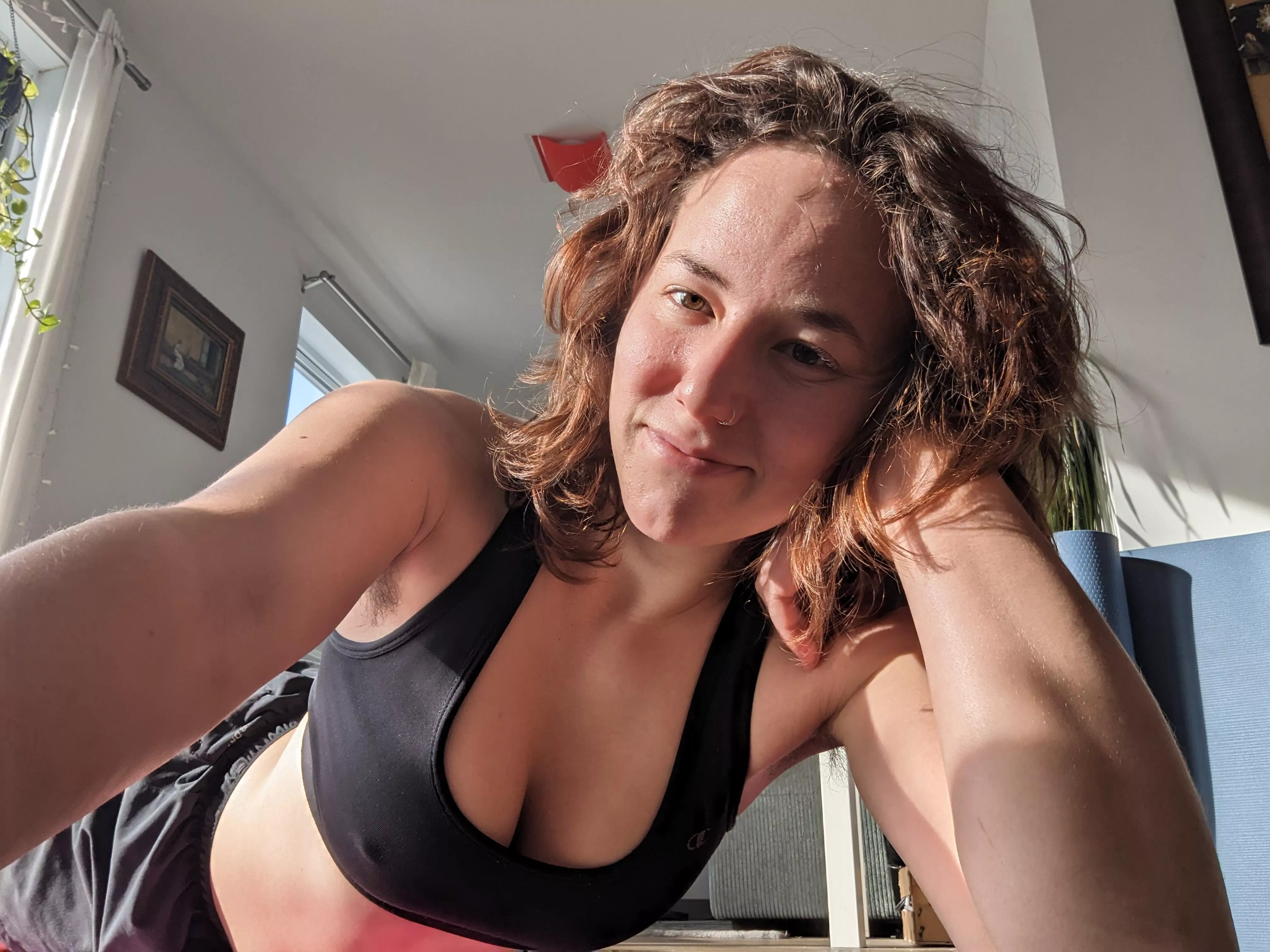 haven't shaved in weeks, and just finished a workout 🤪 posted by araviself