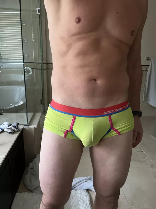 Here’s what’s under my scrubs by bigdcdnguy