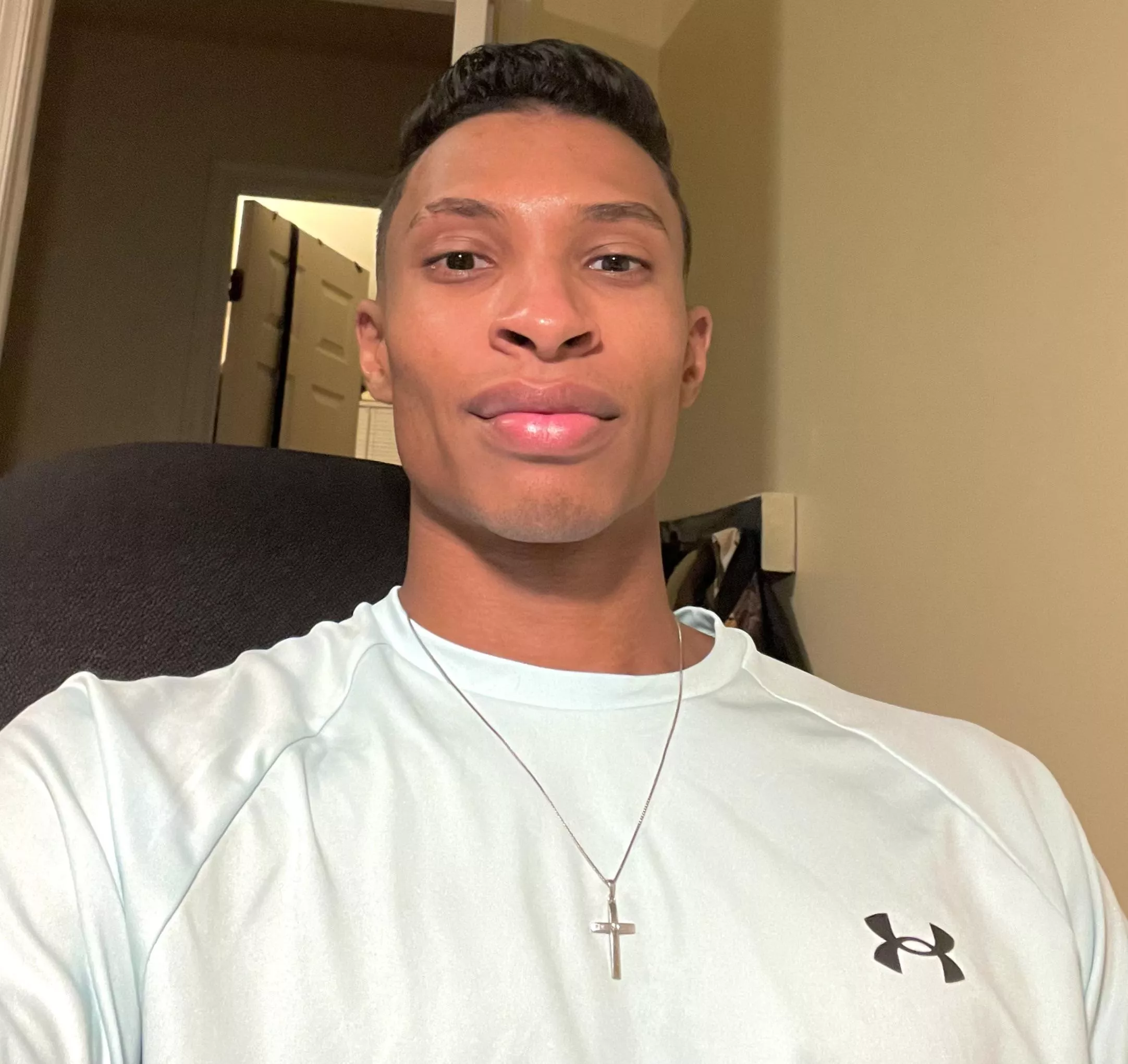 Heya beautiful people posted by Emotional_Victory