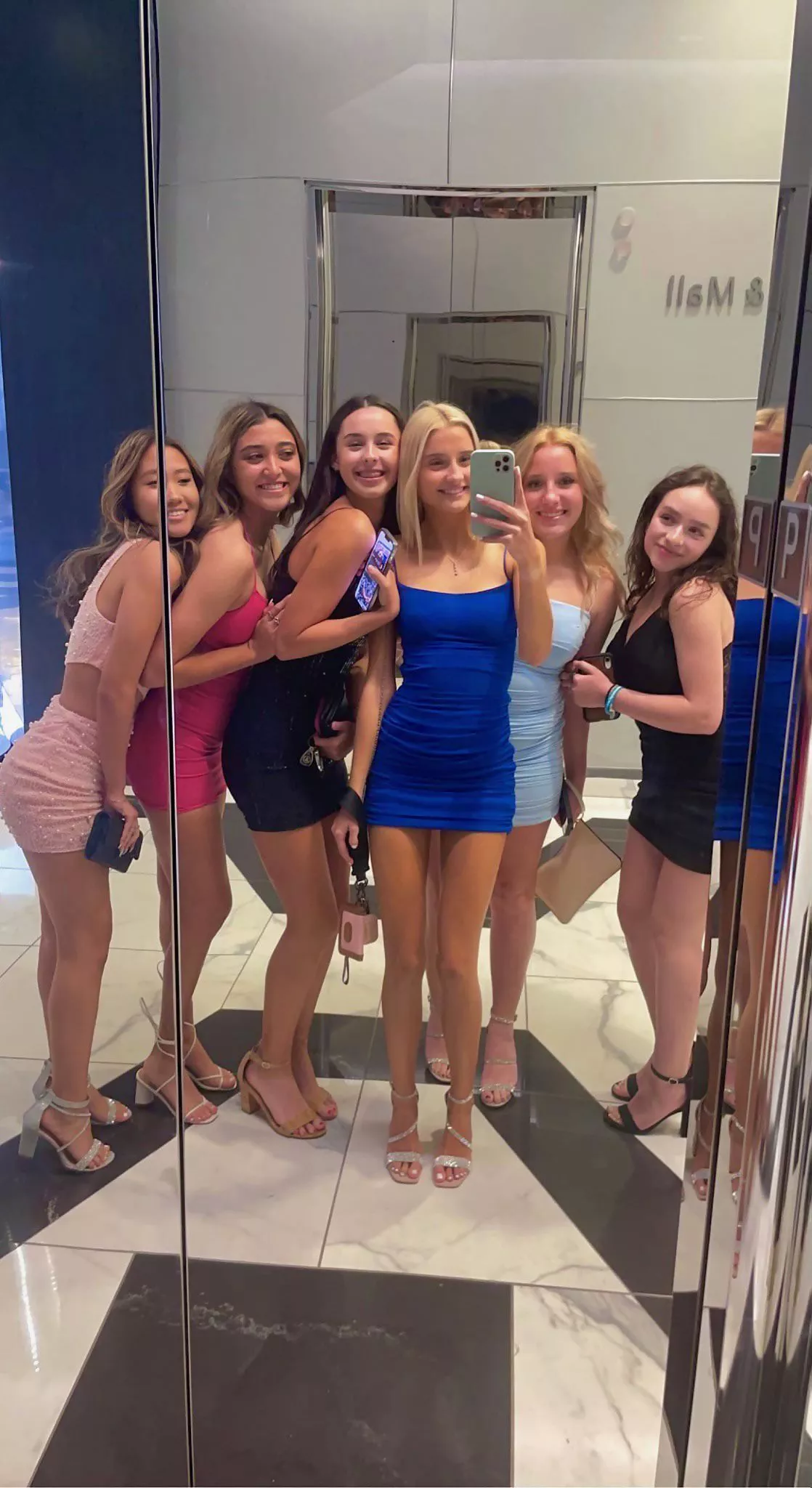 Hotel lobby [6] posted by Apprehensive_Key6093