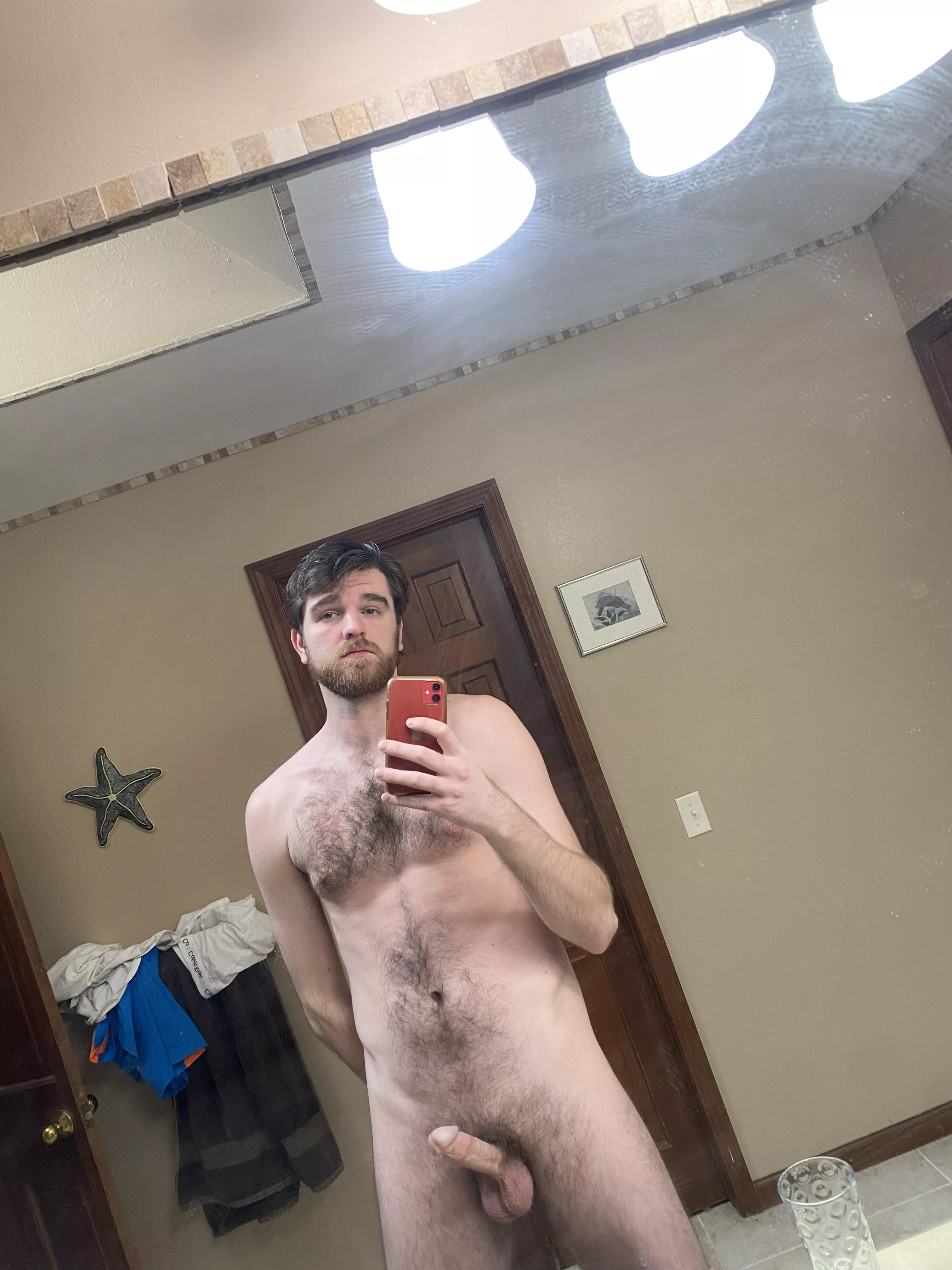 How do I look? (6’5) 🧔🏻‍♂️ posted by luhfluke