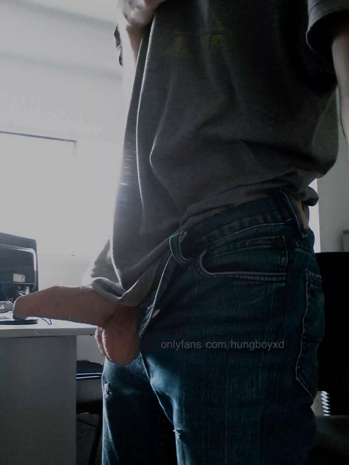 i had to do this at office, hope the cameras wont see this posted by hungboyxd