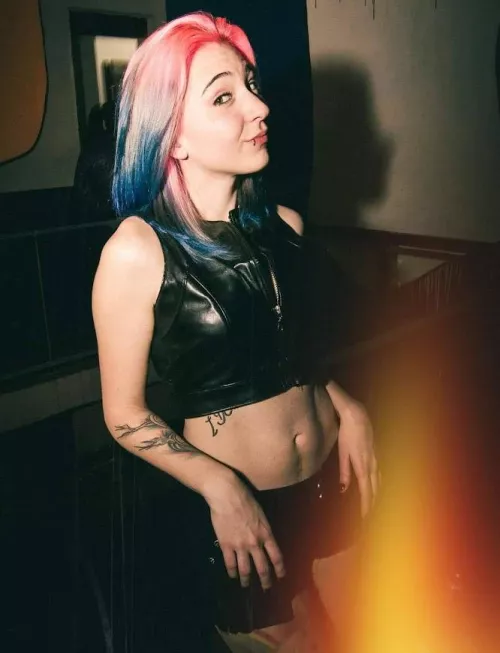 I have so many styles to show! Here one of them by GeminiKaty