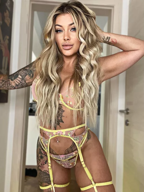 i honestly love wearing lingerie and showing it off for you by Lessfritter924