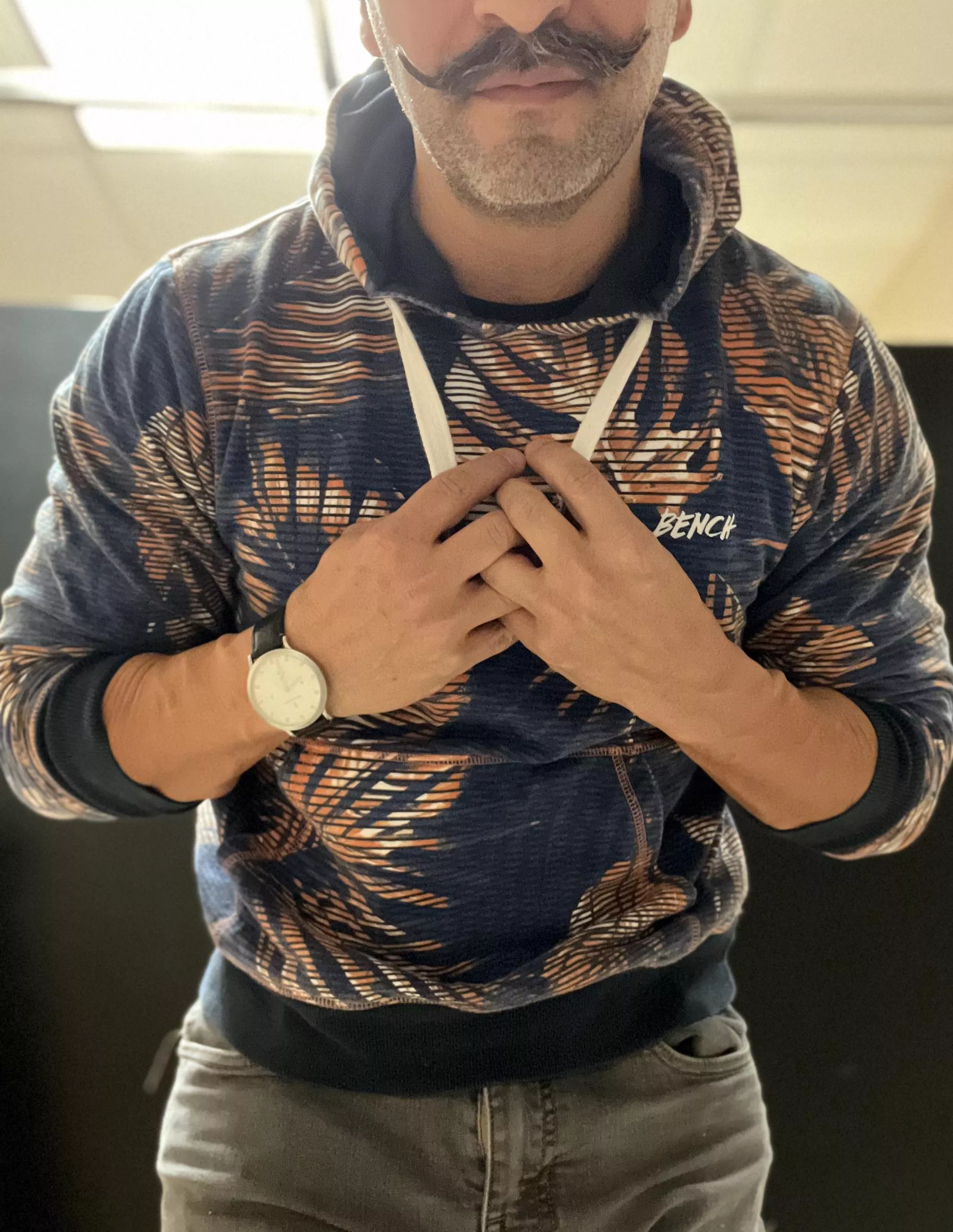 I know the rules, pay no attention to the hands! posted by Future_Poolboy