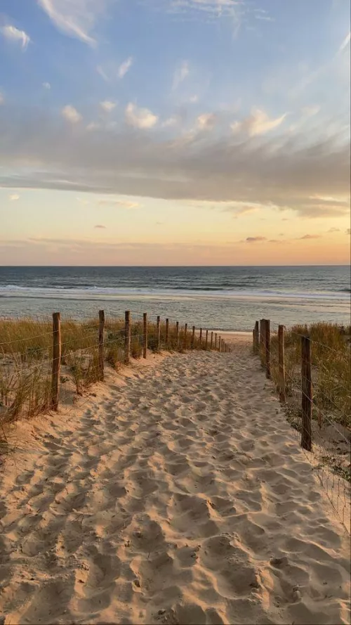 I wish I could contemplate this scene every day by tuadid