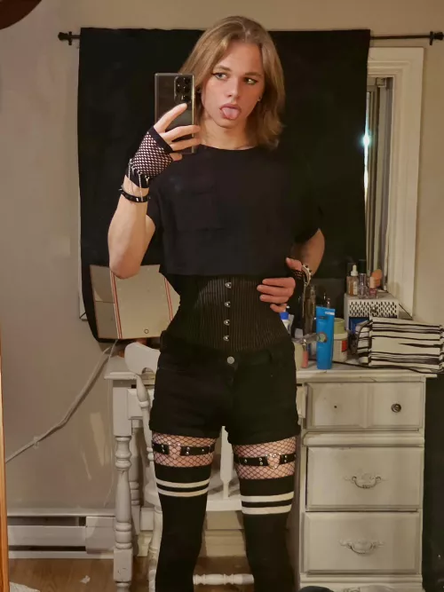 I wish it was warm enough to wear this outside by NeverEmptyHole