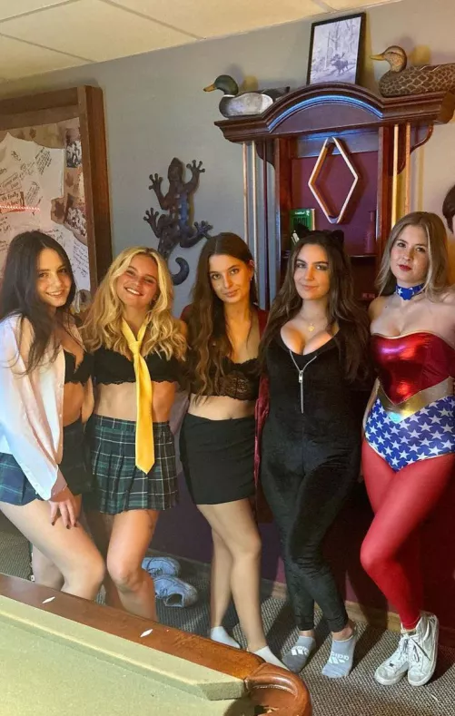 Party of Five by whitetoweltw