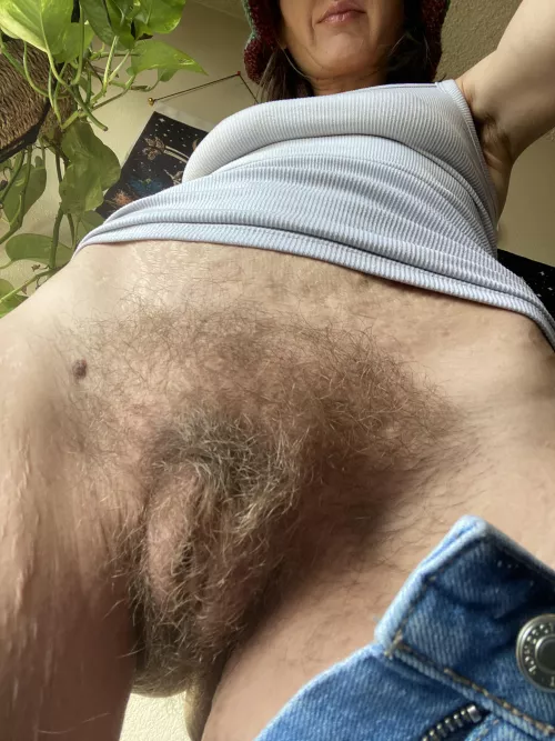 Spread my hairy lips, with only your tongue 🙈 by SpitInMyMouth420_