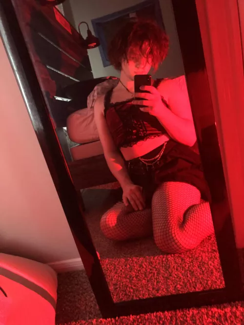 tried on my gfs clothes tehe:3 by HankyPanky_