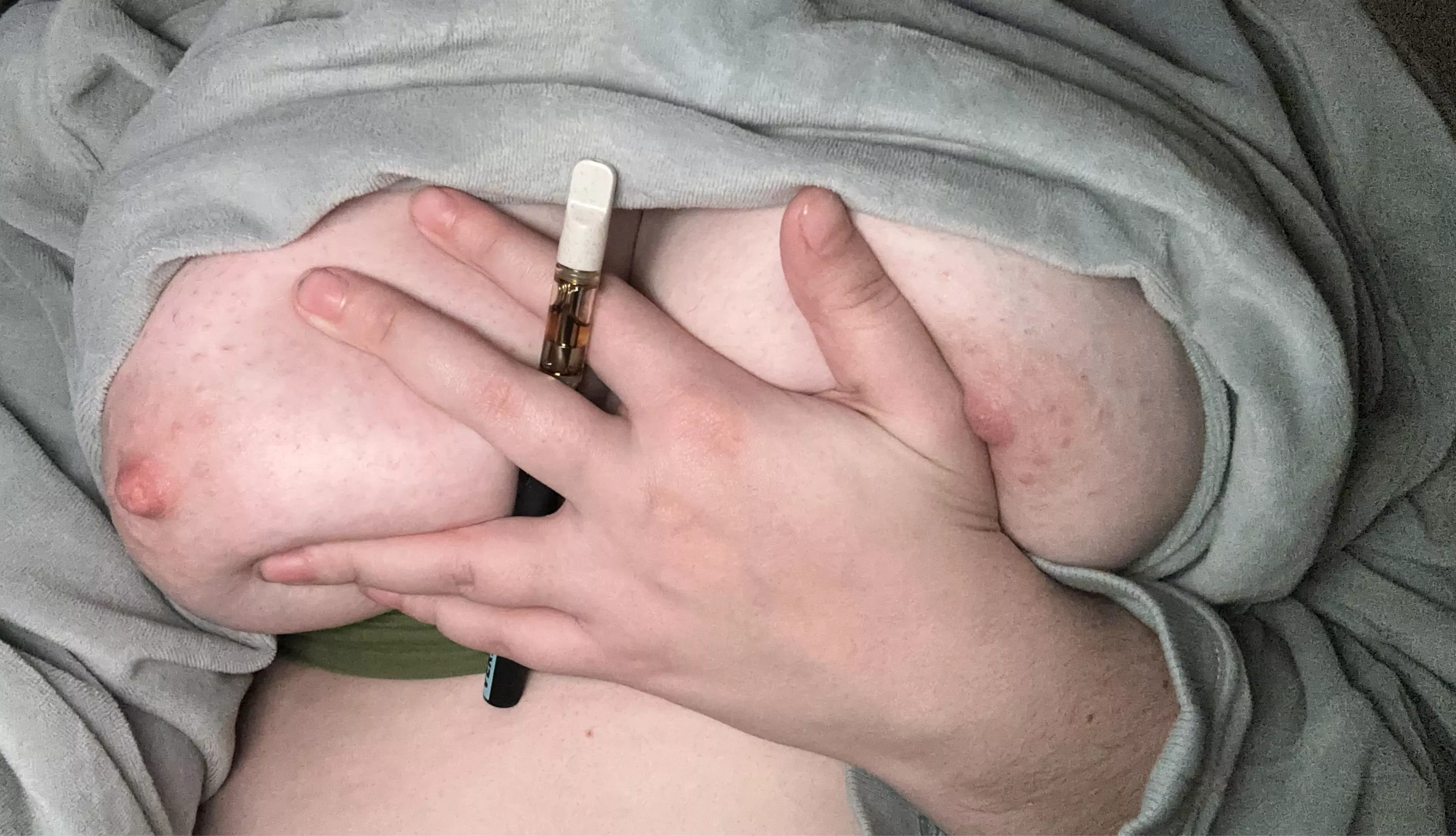 What are you sucking on first? (F) posted by FlirtyPancakes17