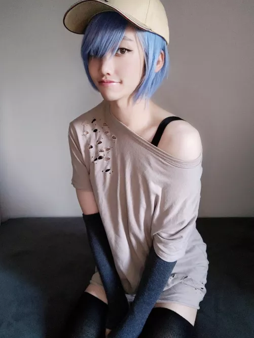 Your favourite blue-haired hobo is back 😊 by TormentedPineapple