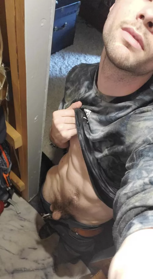 24 bored and horny hmu geooklen by Dear-Pound-6741