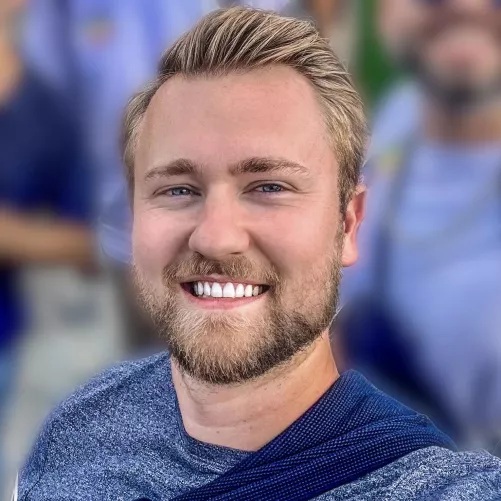 Do blonds have more fun? by rawnmusclelover