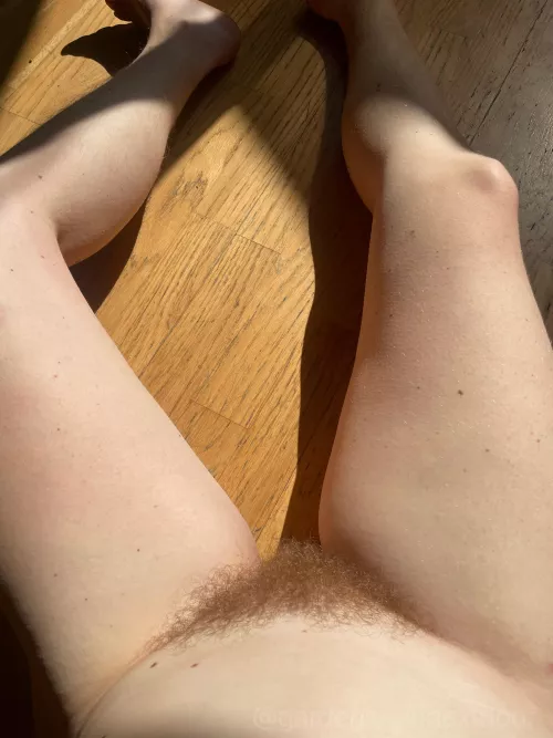 Does leg hair make a bush even sexier? by gardenergirlnextdoor