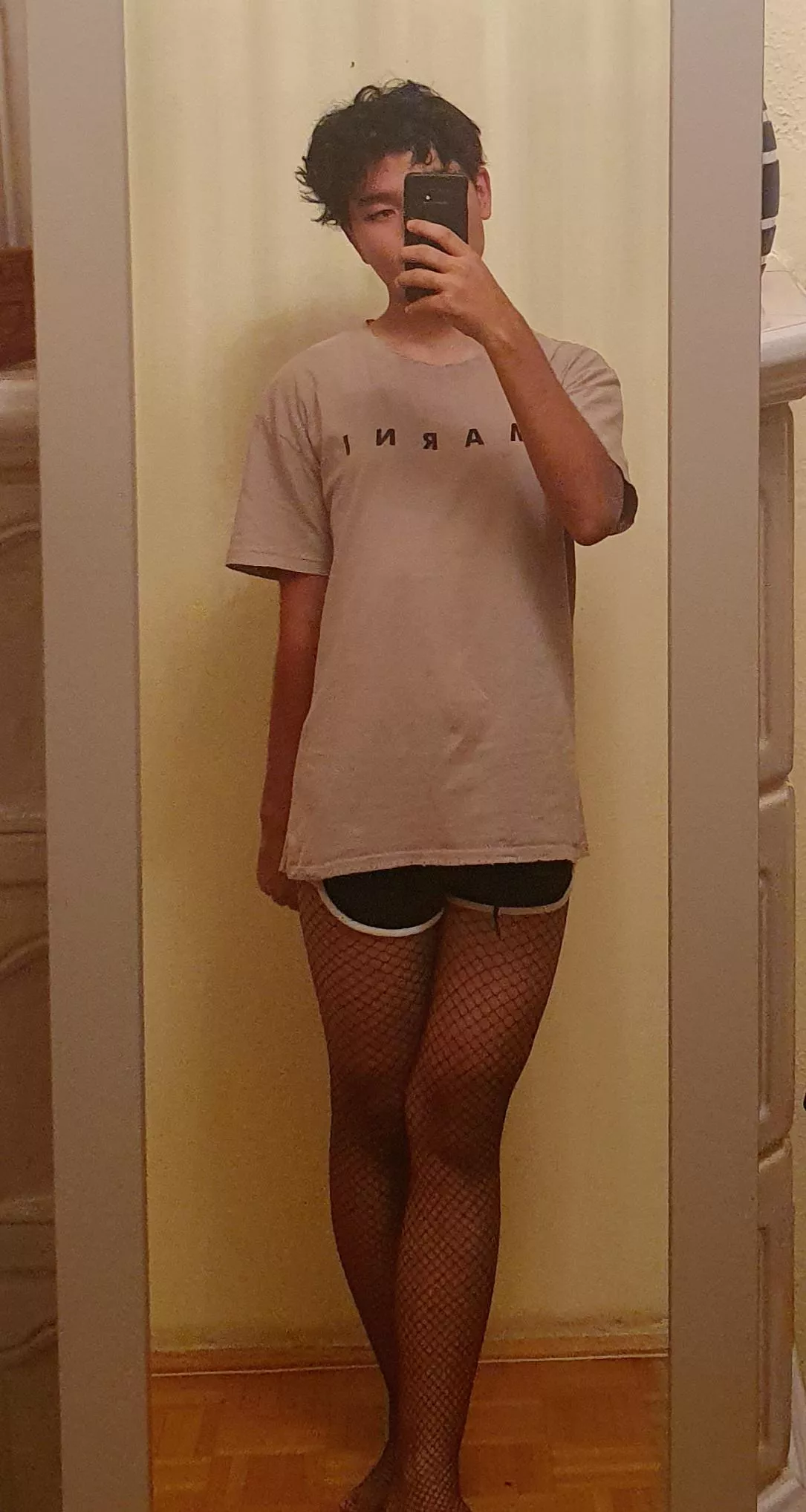 Feeling really masculine Right now 😤 posted by SpicyNoodles_inc