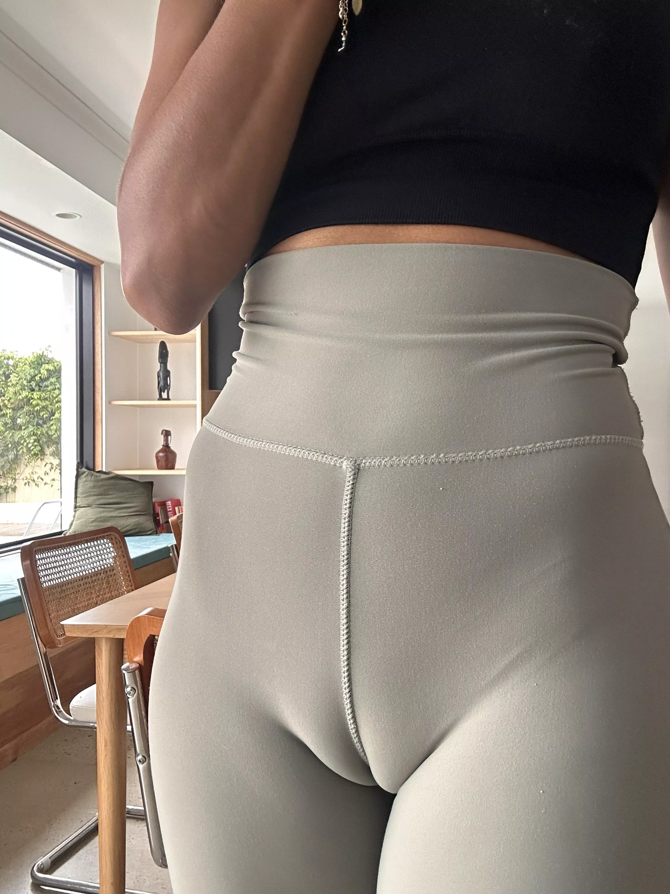 Good morning everyone… time to go to the gym posted by Nextdoorcharlie