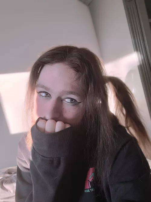 Hey cuties :3 by PieInteresting9977