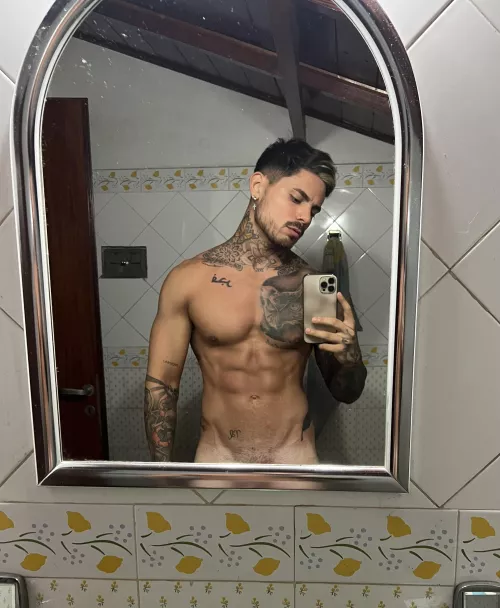 Hi (28) by Demdemdem27