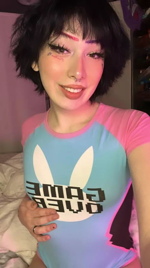 I can wear this all day, loving the color combination. by Leontine_Glisson