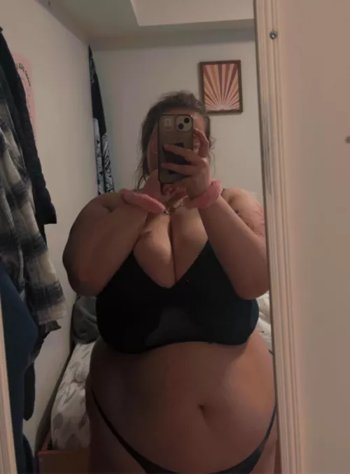 I know you’d tie me down real good 😇 by Stormy_Leo