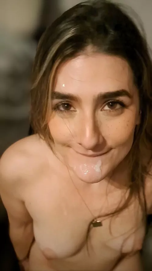 I Think I Look Prettier With Cum On My Face by cpl420