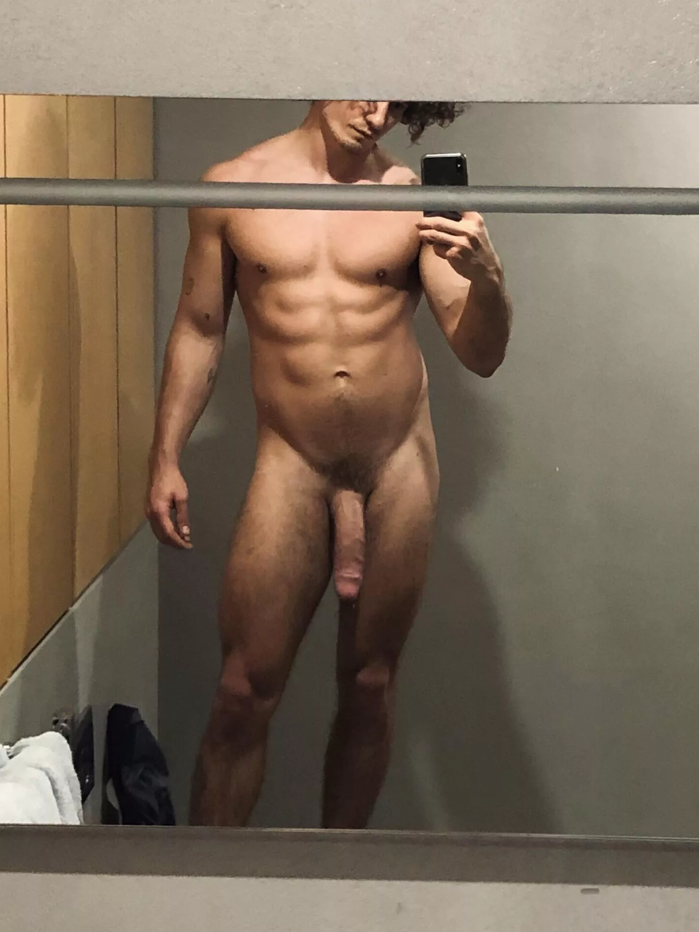 It can be pretty tricky to keep this hidden out in public, sometimes… 😬 posted by ThatHungEcologist