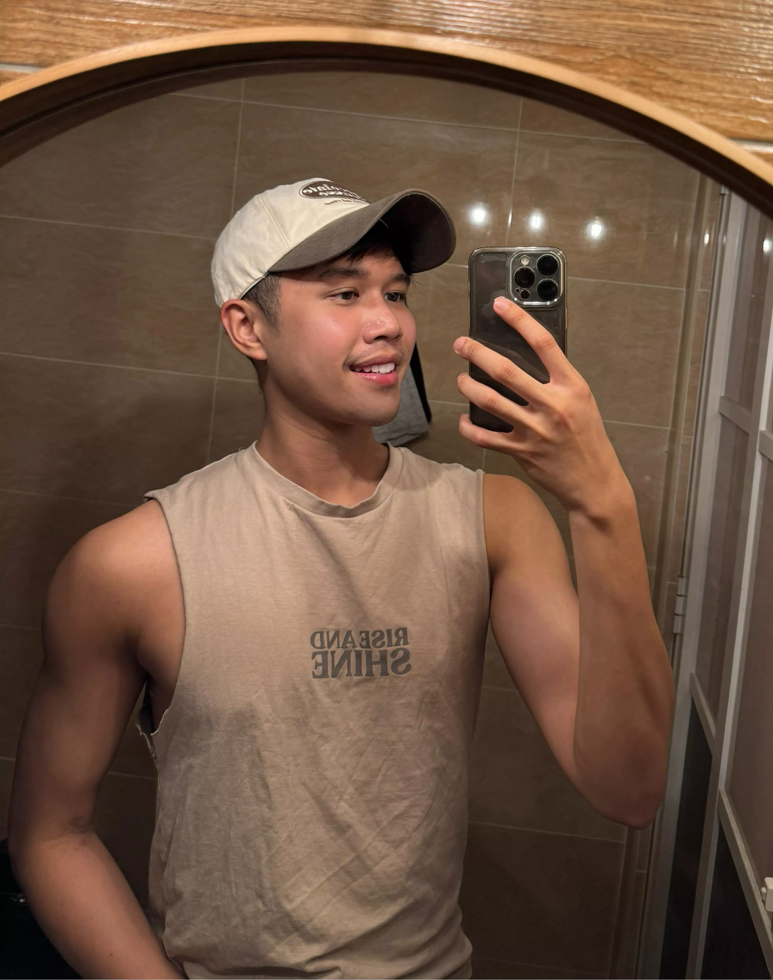 it’s been a rough start of a year but i’m trudging on! posted by doublerainbowww