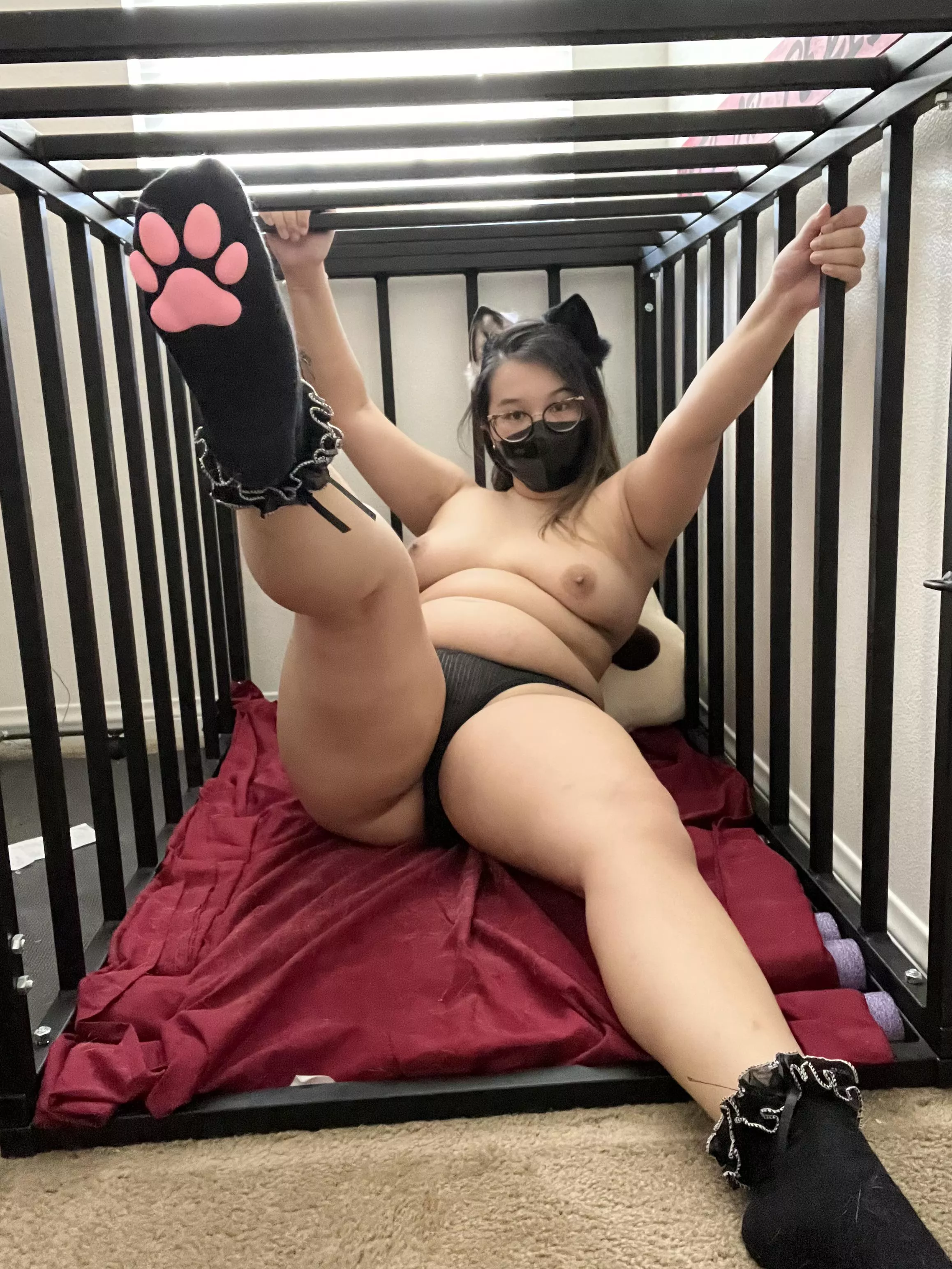 let’s leave only my glasses on while you fuck me raw posted by slutmuttsprout