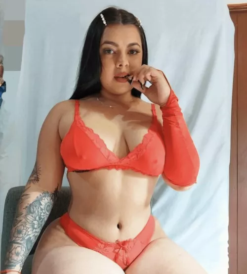 Looking for a Bull to humiliate me and use my girlfriend for whatever he wants I will add you to a group chat with her and me she will send you her nudes and flirt with you by Little-Stretch2874