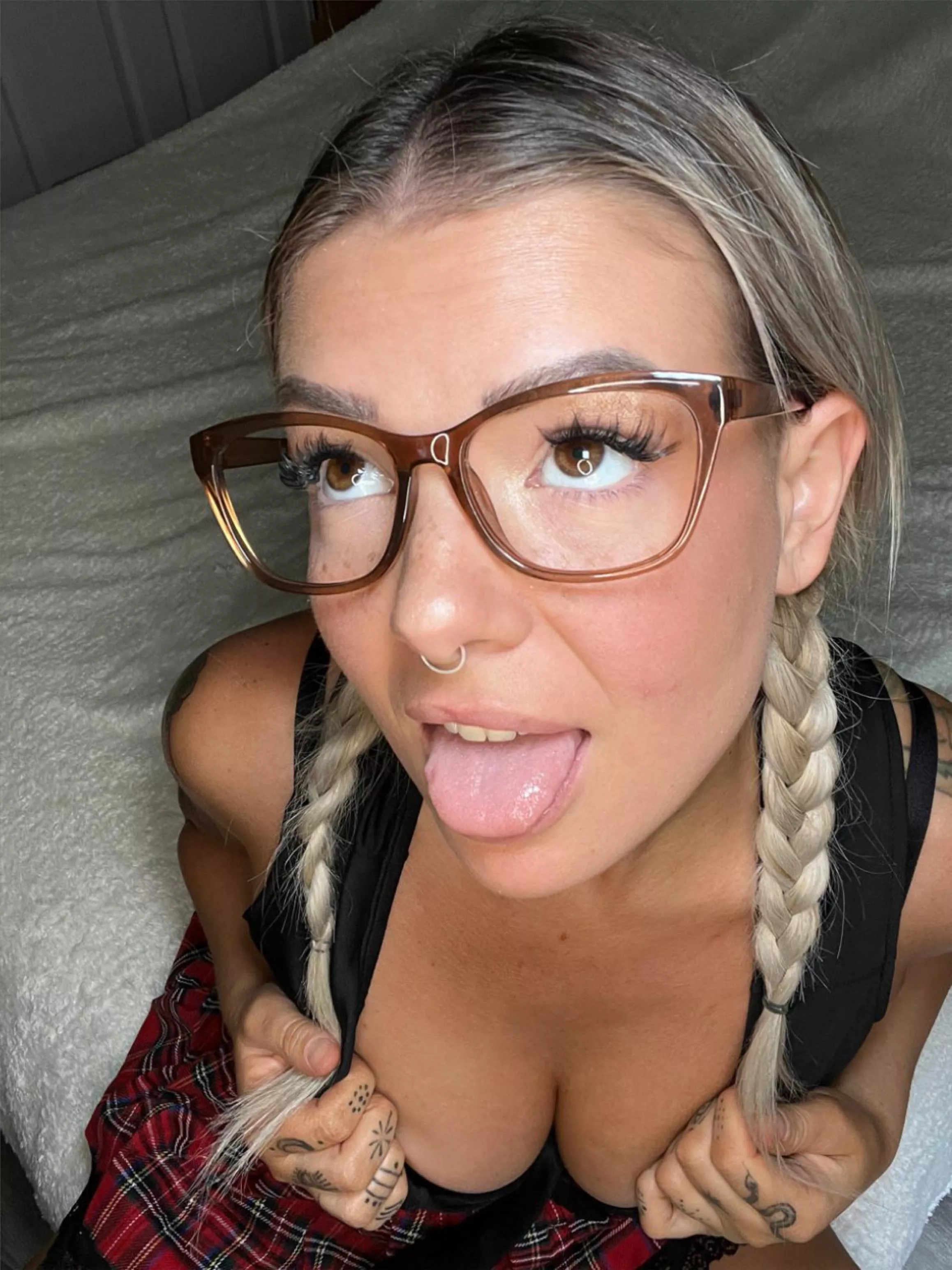 Looking for a volunteer that can give this nerdy girl a facial posted by grandmas_beachouse