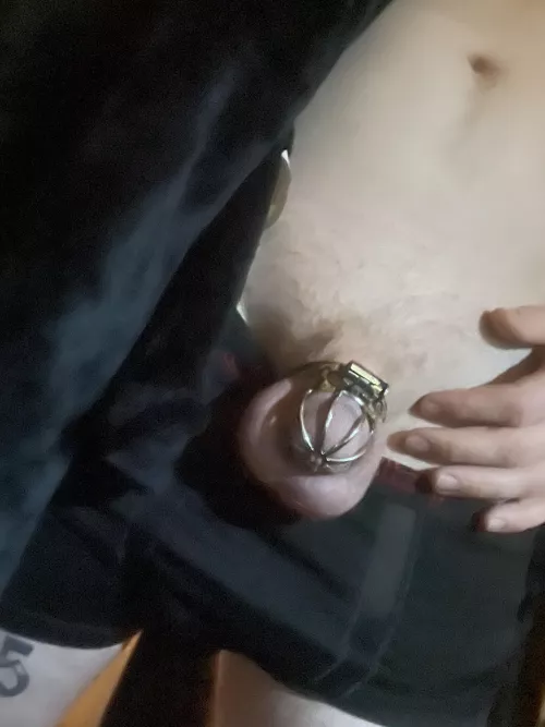 Partner says it stays on for a week.. any tips? by Slickrock69