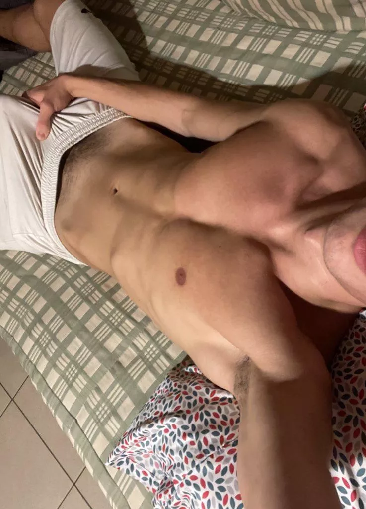 rate my bulge posted by IcyRooster5409