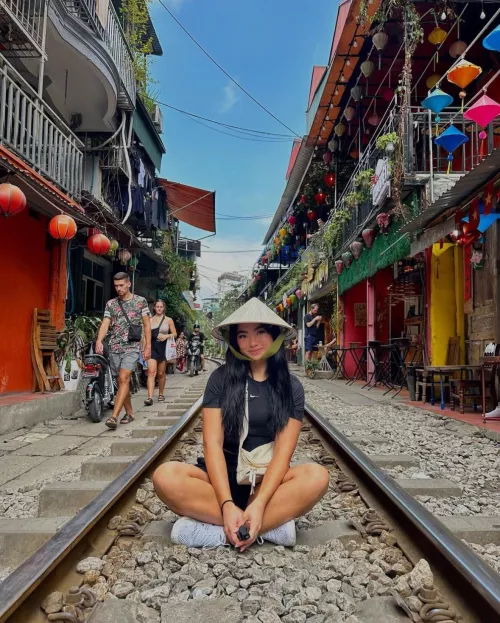 rice hat baddie by Sea-Read-8712