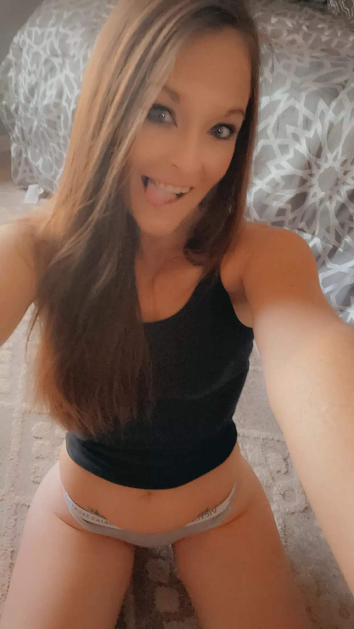 Say good morning if you’d date a milf with small boobs posted by Swimming_Plane1270