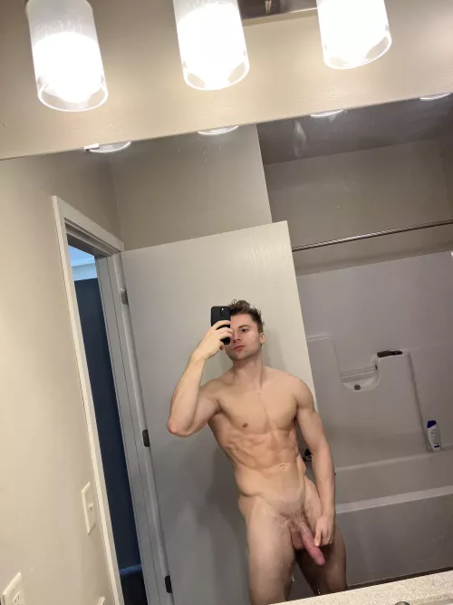 The gym makes me so horny 🥵 by Naughty_Workout