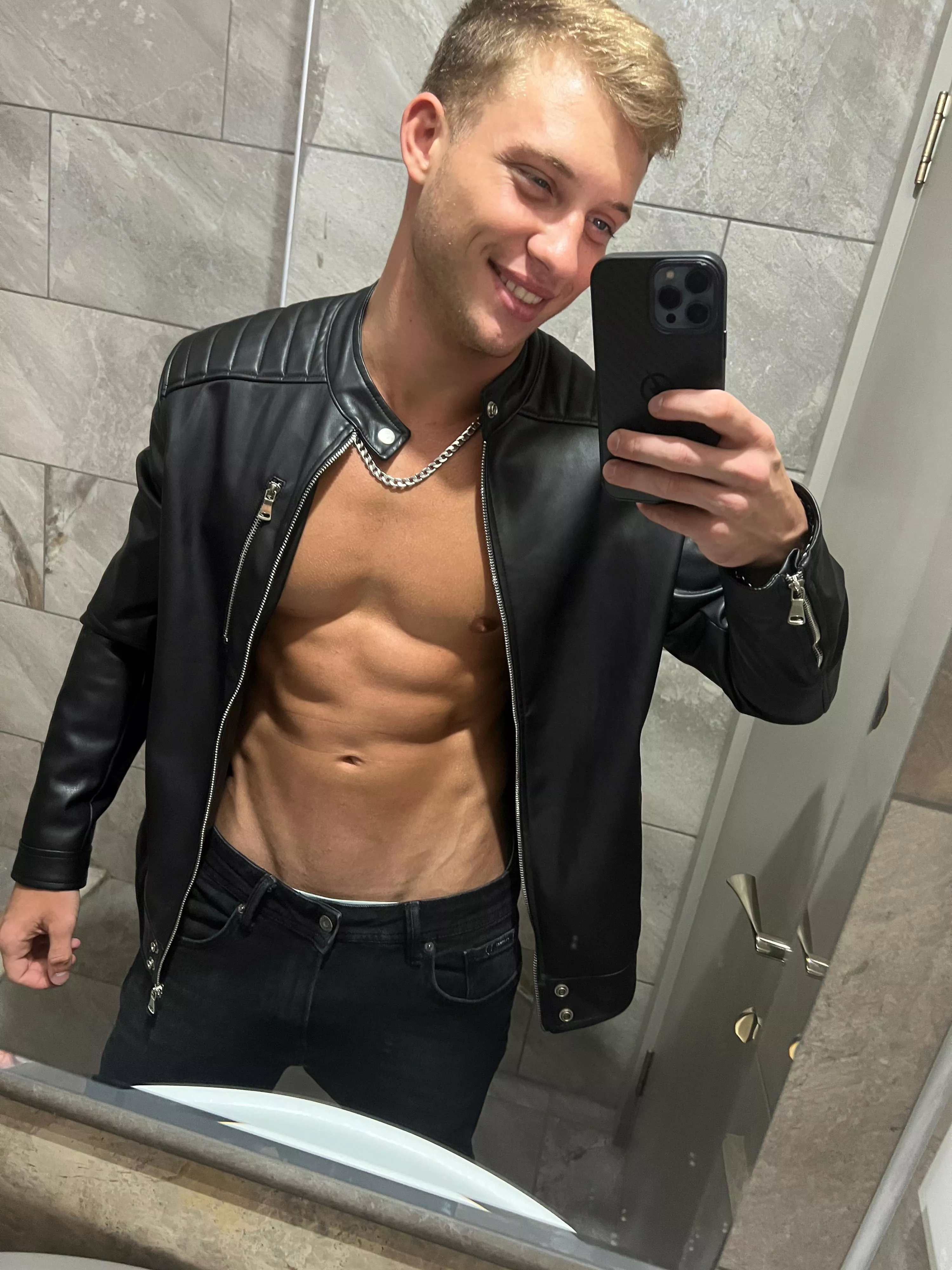 The weekend begins :) posted by WorthlessEloquence